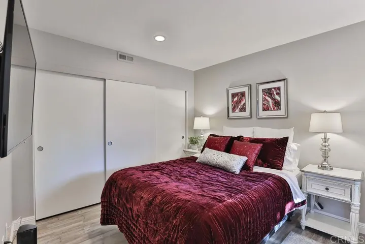 9568 Hiker Hill Road, San Diego, California 92129