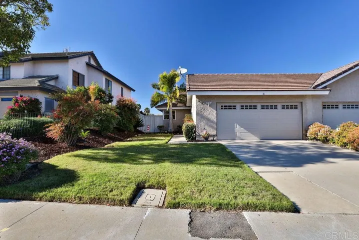 9568 Hiker Hill Road, San Diego, California 92129