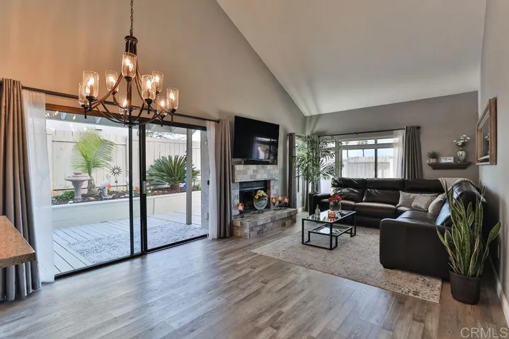 9568 Hiker Hill Road, San Diego, California 92129