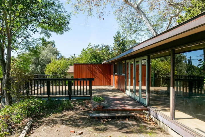 700 Edgeview Dr 020-mls