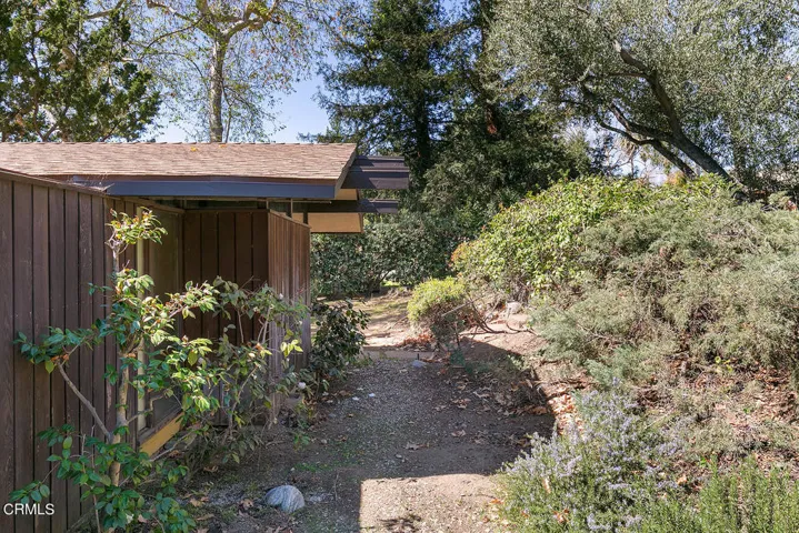 700 Edgeview Dr 022-mls