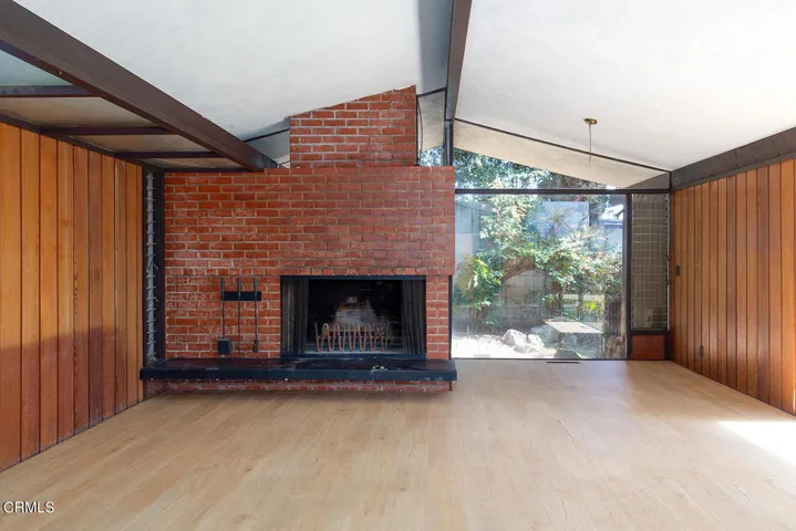 700 Edgeview Dr 006-mls