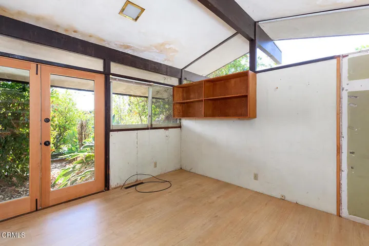 700 Edgeview Dr 017-mls