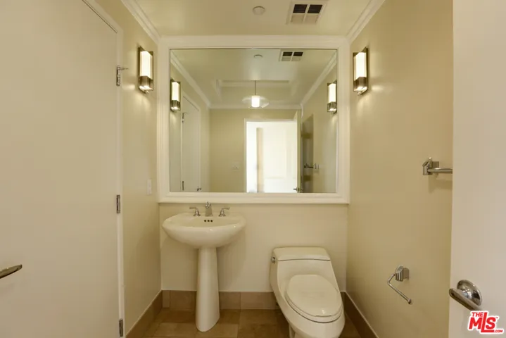 13600 Marina Pointe Drive 1806, Marina Del Rey, California 90292
