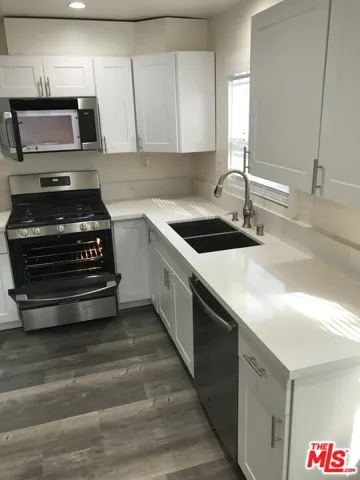 802 N Dillon Street, Los Angeles, California 90026