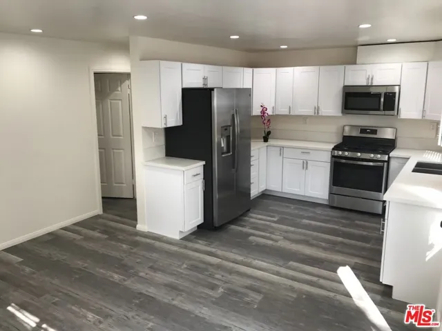 802 N Dillon Street, Los Angeles, California 90026