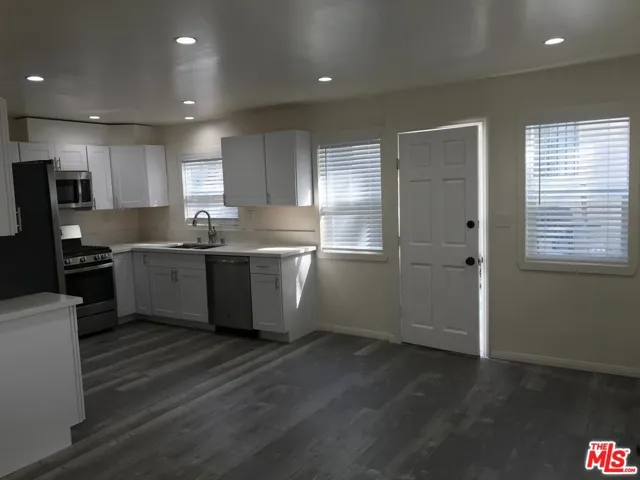 802 N Dillon Street, Los Angeles, California 90026