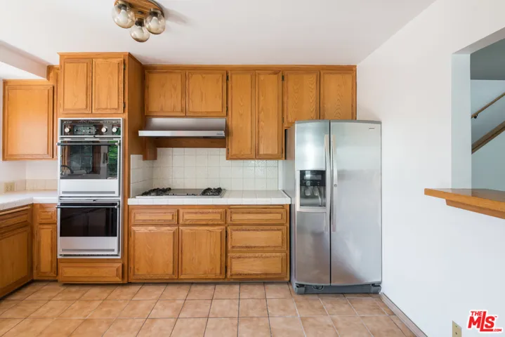 367 N Grenola Street, Pacific Palisades, California 90272