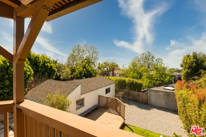 367 N Grenola Street, Pacific Palisades, California 90272