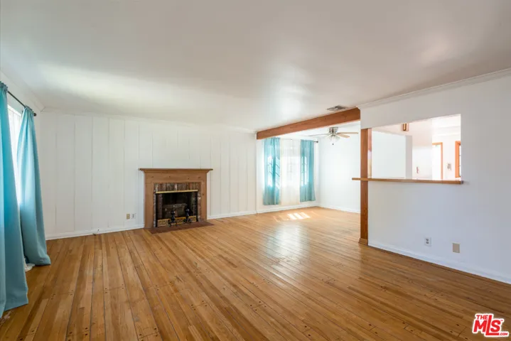 367 N Grenola Street, Pacific Palisades, California 90272