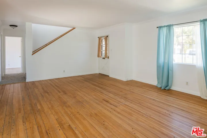 367 N Grenola Street, Pacific Palisades, California 90272
