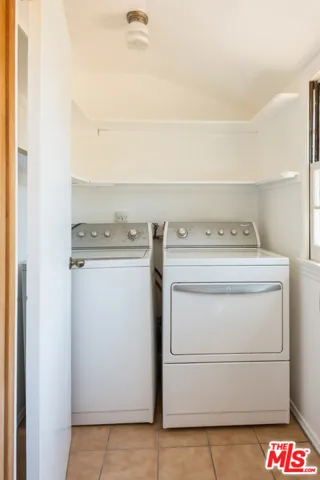 367 N Grenola Street, Pacific Palisades, California 90272