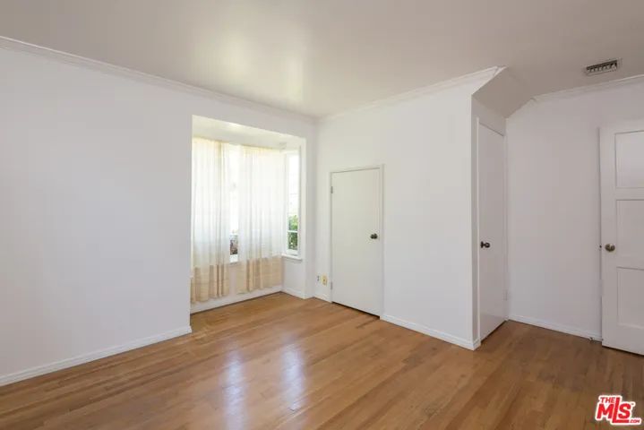 367 N Grenola Street, Pacific Palisades, California 90272