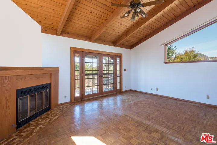 367 N Grenola Street, Pacific Palisades, California 90272