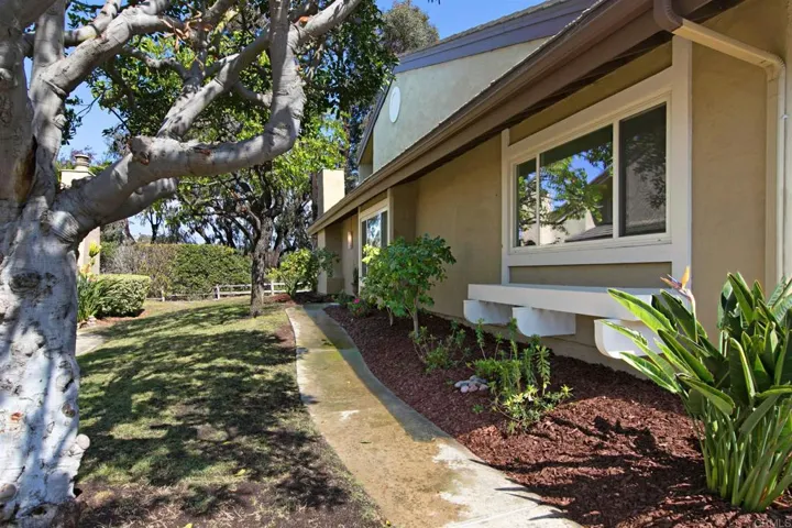 4722 Amberwood Court, Carlsbad, California 92008