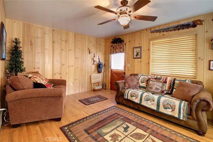 640 Pine Lane, Sugarloaf, California 92386