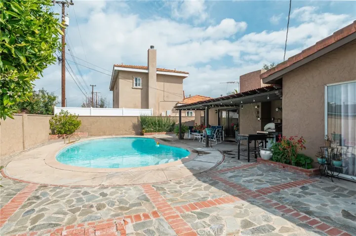 5889 Los Encinos Street, Buena Park, California 90620