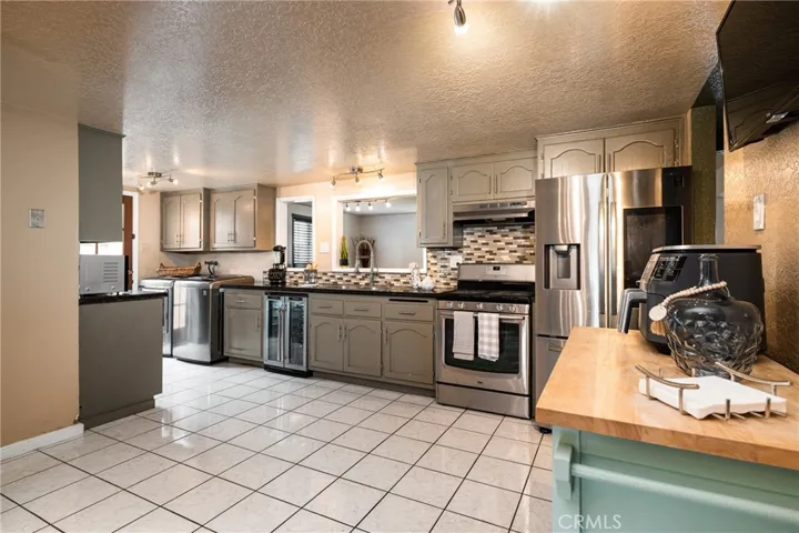5889 Los Encinos Street, Buena Park, California 90620