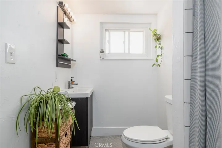2202 N Hesperian Street, Santa Ana, California 92706