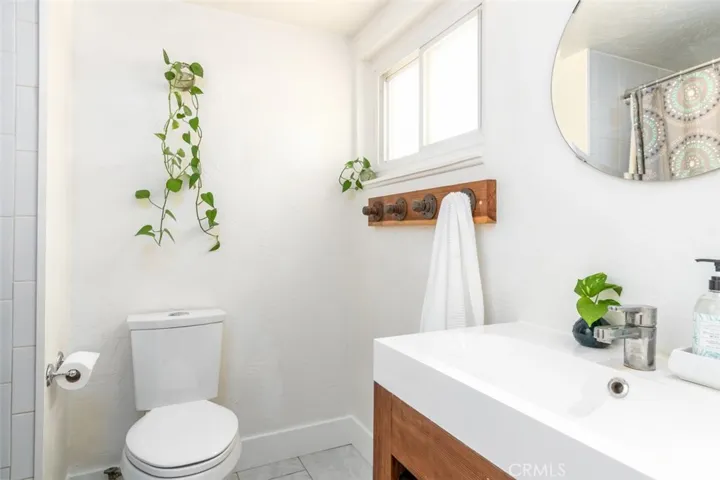 2202 N Hesperian Street, Santa Ana, California 92706
