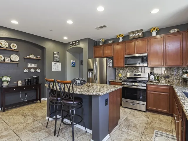 5934 Parkside Drive, Hemet, California 92545