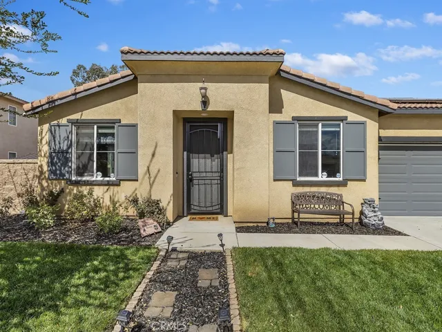 5934 Parkside Drive, Hemet, California 92545