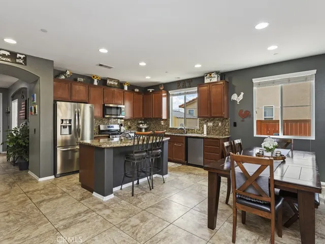 5934 Parkside Drive, Hemet, California 92545