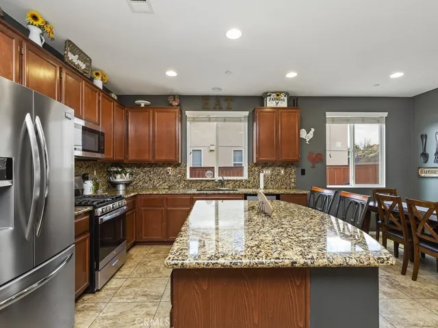 5934 Parkside Drive, Hemet, California 92545