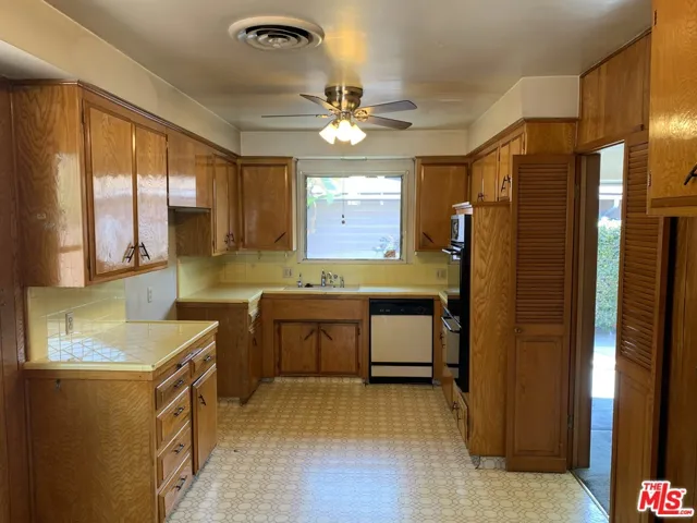 14625 Runnymede Street, Van Nuys, California 91405