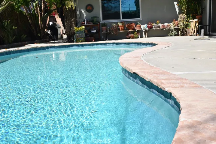24050 Mobile Street, West Hills, California 91307