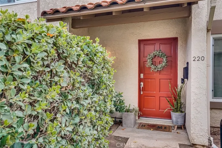 220 S Camino De Paz, Anaheim Hills, California 92807
