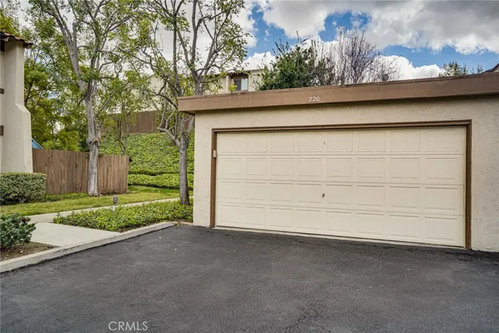 220 S Camino De Paz, Anaheim Hills, California 92807