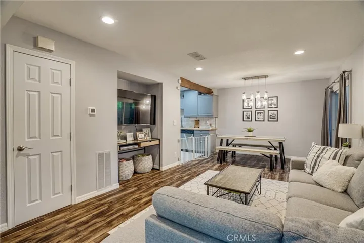 220 S Camino De Paz, Anaheim Hills, California 92807