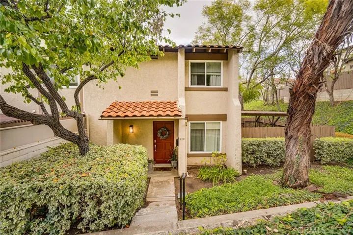 220 S Camino De Paz, Anaheim Hills, California 92807