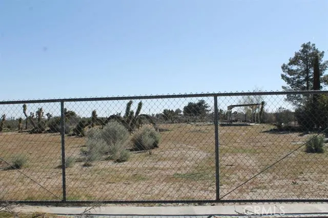 12033 Mountain Road, Pinon Hills, California 92372