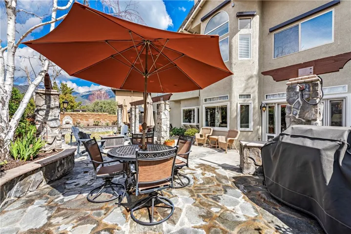 21241 Hillgate Circle, Rancho Santa Margarita, California 92679