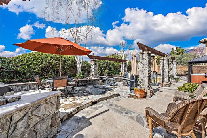 21241 Hillgate Circle, Rancho Santa Margarita, California 92679