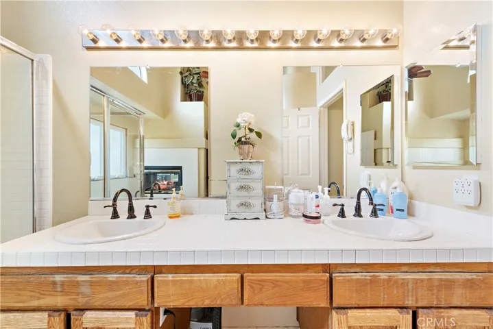 21241 Hillgate Circle, Rancho Santa Margarita, California 92679