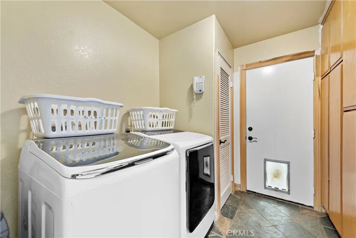 21241 Hillgate Circle, Rancho Santa Margarita, California 92679