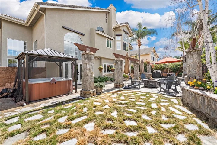 21241 Hillgate Circle, Rancho Santa Margarita, California 92679