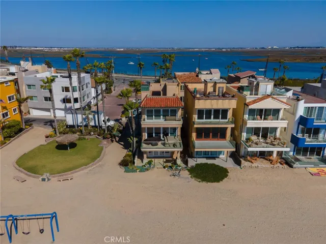 88 A Surfside Avenue, Surfside, California 90743