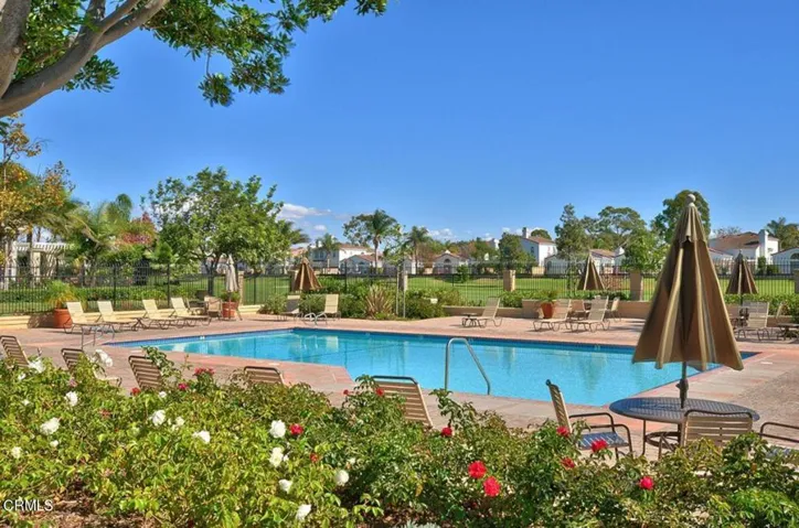 2205 Spyglass Trail W Oxnard-large-031-3