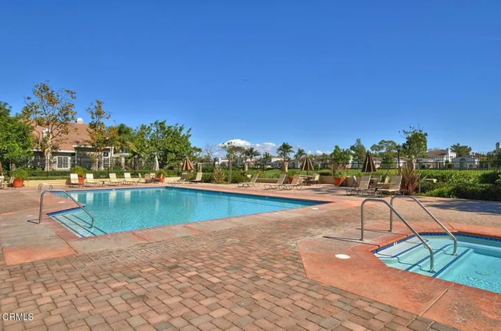 2205 Spyglass Trail W Oxnard-large-032-3