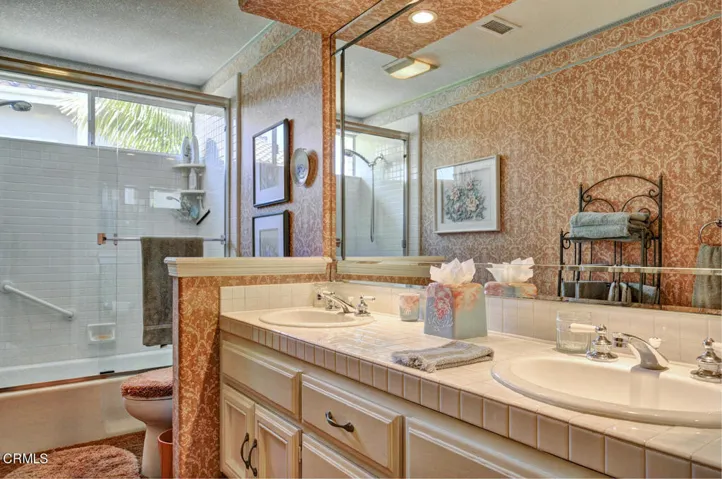 2205 Spyglass Trail W Oxnard-large-018-3