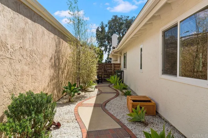 1736 Hill Top Lane, Encinitas, California 92024