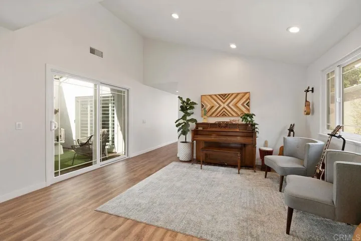 1736 Hill Top Lane, Encinitas, California 92024
