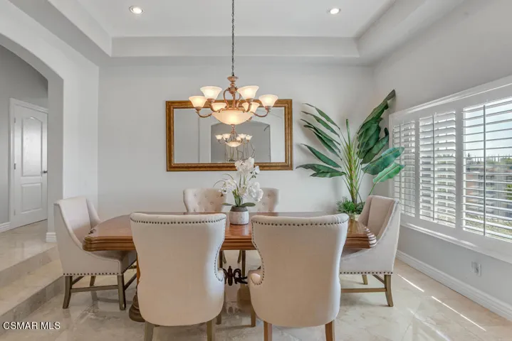 8404 Waters Rd-25