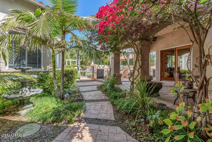 8404 Waters Rd-38