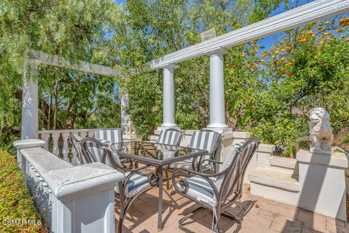 8404 Waters Rd-57