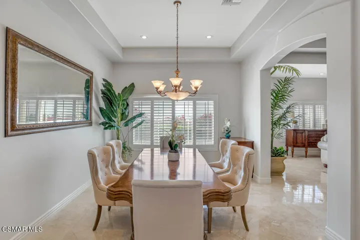 8404 Waters Rd-26